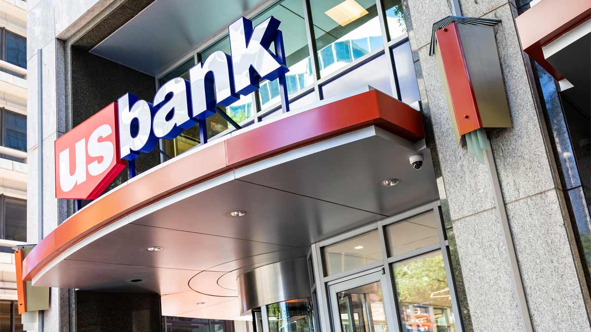 Photo of U.S. Bank sign