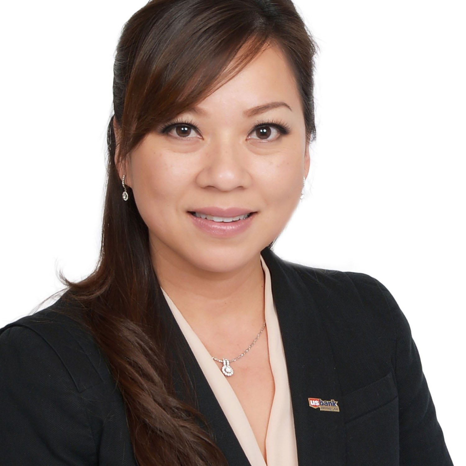 headshot of Katherine Nguyen