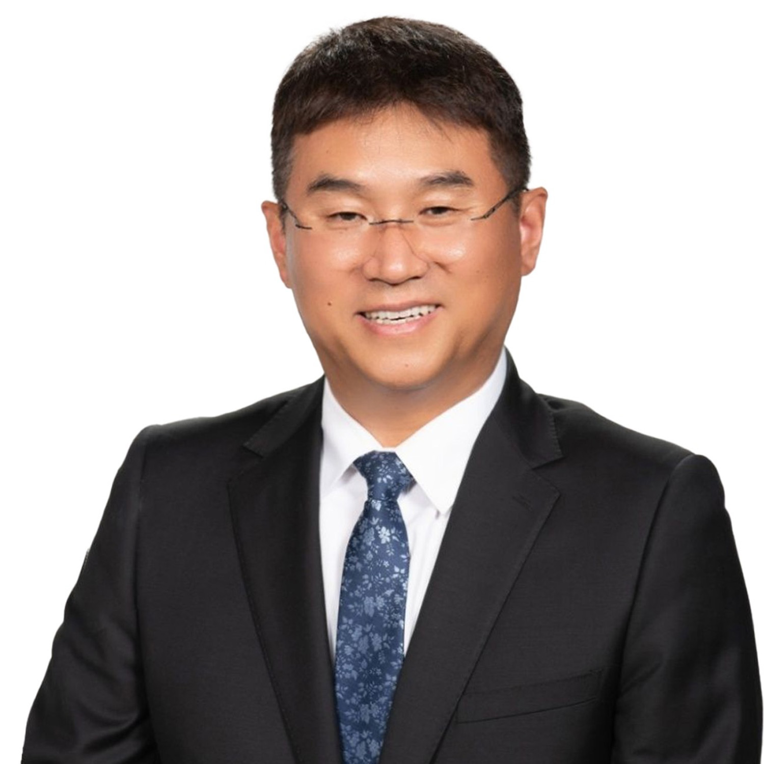 headshot of Paul Kim